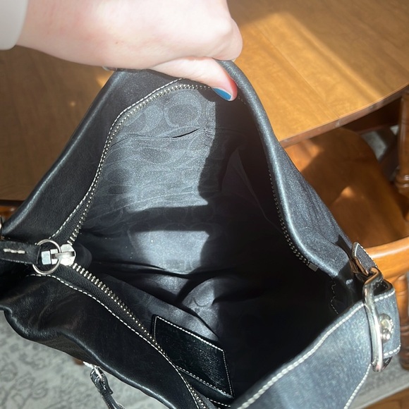 Coach Soho Duffle Purse Convertible Black Boho Leather J05S-1414 legacy tassel - Picture 7 of 12